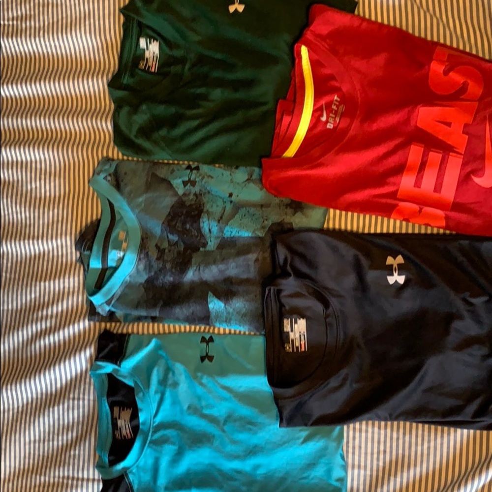 5 Under Armour short sleeve shirts